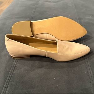 New Banana Republic Tan Slip On Flats - Size 8.5